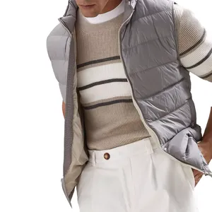 Chaqueta acolchada transpirable para hombre con logotipo personalizado Tela de lona Aislamiento cálido Ropa de abrigo de invierno cómoda y elegante - Product Image 2