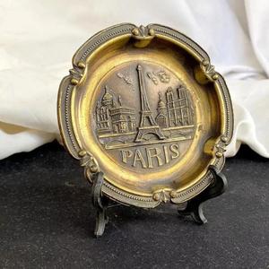 Artículos de regalo promocionales Paris Eiffel Toalla Grabado Cenicero redondo Decorativo Cigarro Cigarrillo Fumar Ceniceros de latón para ancianos - Product Image 1