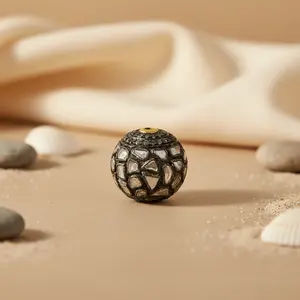 Pendientes de Plata Oxidada con Cuentas y Diamantes, Joyería de Lujo - Product Image 2