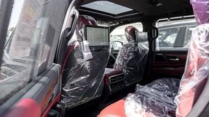 Lexus LX600 Signature 2026 Usato/Nuovo SUV di Lusso a Benzina con Sedili in Pelle, Tetto Apribile, 7 Posti |   Pronto per l'esportazione - Product Image 4