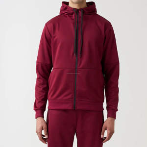 Survêtement technique en molleton rouge pour homme, confortable et élégant avec tissu extensible, parfait pour le fitness, les sports de plein air - Product Image 6