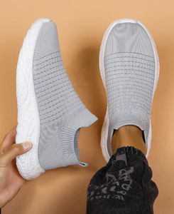 Zapatos cómodos tejidos con estilo de alta calidad Diseño transpirable Precio bajo Estilo para caminar Adecuado para zapatos de hombre - Product Image 3