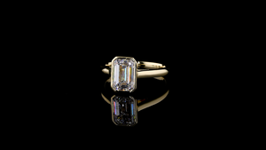 Bague solitaire délicate à taille radiant |   Vêtements élégants pour tous les jours |   Bague pour fête et cadeau, pour un usage quotidien - Product Image 2