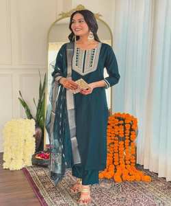 FANCY BSY VISCOSE SEQUENCE CODING BRODERIE HAUT BAS AVEC DUPATTA FESTIVE WEAR PRIX DE GROS VÊTEMENT ETHNIQUE SALWAR KAMEEZZ - Product Image 3