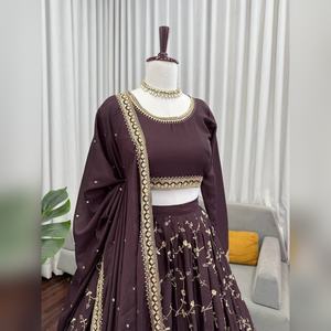 Lehenga Choli en soie chinon cousu de qualité supérieure, travail lourd, tenue de mariage, tenue de fête indienne pour femmes, prix de gros - Product Image 4