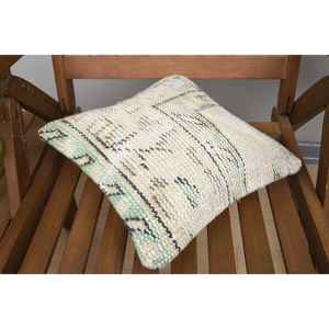 Design rustique 12x12 pouces Beige laine Kantha Patchwork oreiller tissé Vintage brodé imprimé fleuri pour sol de voiture noël - Product Image 4