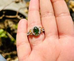 แหวนค็อกเทลเงินแท้ 925 ชุบโรเดียม ประดับด้วยพลอยโครเมียมไดโอไซด์ธรรมชาติและเพชร เหมาะสำหรับเป็นของขวัญวันครบรอบ - Product Image 2