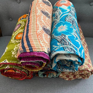 Edredón Reversible Hippie Kantha, colcha Vintage de algodón cosida a mano, manta Bohemia suave, juego de cama de tamaño Queen - Product Image 1