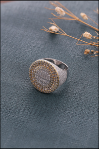 Bague en argent pour homme, style hip-hop, pour mariage, avec diamants en moissanite, plaquée rhodium, design élégant, brillance premium, puissance et élégance - Product Image 3