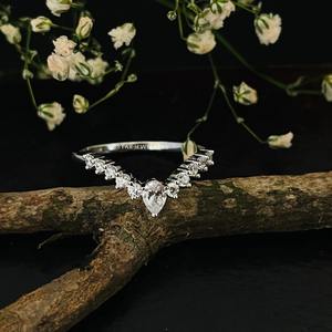 แหวนเพชรโมอิสไร้สีสีทอง14K สำหรับแหวนหมั้น - Product Image 4