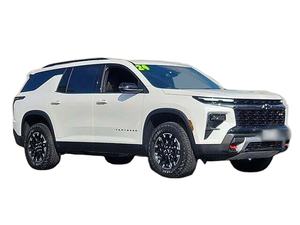 USADO 2024 Traverse Z71 AWD Volante a la Izquierda R20 Interior Oscuro Asientos de Tela SUV Automático 7 Plazas Techo Solar - Product Image 3