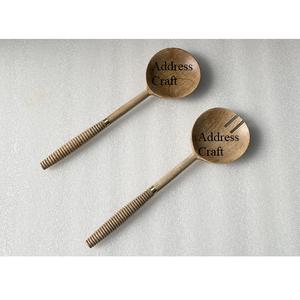 Ensemble de serveurs à salade en bois de mangue naturel, matériau écologique, pinces à salade en bois, ustensiles de cuisine rustiques, cuillère à salade créative, fourchette, couverts - Product Image 2