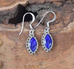 Boucles d'oreilles en argent sterling saphir bleu faites à la main, pierre de naissance de septembre, bijoux en pierres précieuses facettées, cadeau pour femmes - Product Image 2