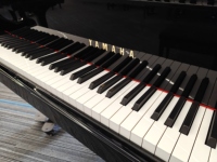 Yamahas G1B Baby Grand Piano 88-Key Solid Wood Classic Design with Rich Acoustic Tone for Stage and Studio High-Performance