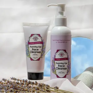 Gel Limpiador Facial Espumoso de Lavanda Inglesa 100ml y 250ml - Product Image 2