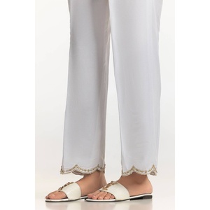 กางเกงขายาวผ้าไหมขาวปักลายแบบเรียบร้อย รุ่น TR-24-25 - Product Image 3