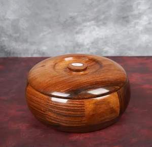 Casserole en bois classique pour pot à roti et boîte à chapati |   Étui isotherme écologique avec poignées |   Finition argentée florale - Product Image 3