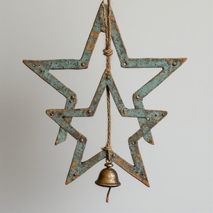 Carillon éolien en fer de Garden Harmony avec cloches métalliques en forme de fleur produisant des notes de musique délicates qui éclaircissent - Product Image 4