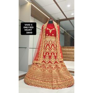 Lehenga Choli en velours élégant le plus vendu avec emballage personnalisé pour les fêtes et les occasions de fête de mariée - Product Image 4