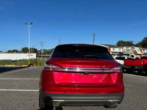 FABULOSO SUV L-I-N-N-C-O-L-N  N-A-U-T-T-I-l-U-S RESERVE USADO DEL 2021 CON TRACCIÓN EN LAS CUATRO RUEDAS - Product Image 5