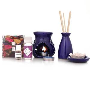Indian Amos Coffret cadeau de parfum de maison élégamment envoûtant 1 brûleur en céramique lavande et solution de bougie captivante - Product Image 2