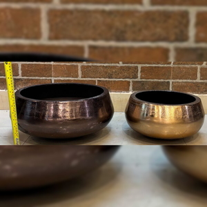 Juego de 3 floreros de metal con forma de guijarro hechos a mano con textura de superficie con acabado de cobre antiguo para decoración de sala de estar y dormitorio - Product Image 4