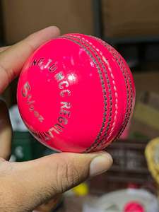 Balles de cricket roses 5.5onz 5 couches de qualité supérieure - Product Image 2