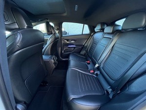 Magnifique Mercedes-Benz GLC Coupé 4MATIC, transmission automatique, sièges en cuir - Product Image 3