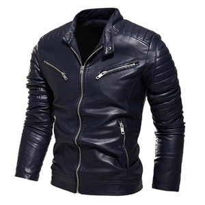 Veste en cuir PU rouge coupe ajustée manteau de motard à la mode pour hommes avec poches zippées veste Streetwear à tarif de gros pour hommes - Product Image 5