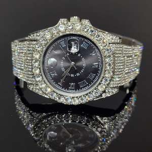 Esfera negra personalizada Pantalla analógica Tono dorado plateado Missanite Reloj de diamantes Movimiento automático Banda de números romanos Premium - Product Image 4