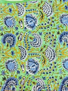 Nappe de table en coton faite à la main vert bleu royal imprimé de blocs de fleurs pour l'automne hiver salle à manger décor à la maison - Product Image 3