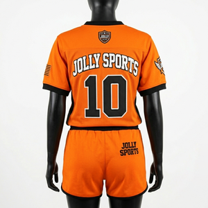 Ensemble maillot et short de football en polyester mesh premium 200 GSM, orange et noir, impression personnalisée, pour femmes - Product Image 4