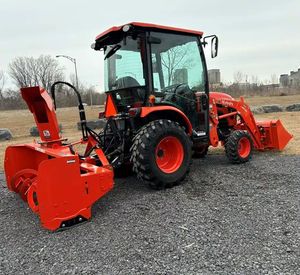 Tractor Kubota LA1055 Usado con Cargador Frontal de 90hp, Caja de Cambios y Componentes Esenciales en Venta - Product Image 2