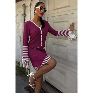 เดรสทรงเอไลน์ถักนิตติ้ง รุ่น 2849 แขนเสื้อพู่ห้อย ปิดด้วยกระดุม แต่งดีเทลสีตัดกันอย่างมีสไตล์ - Product Image 2