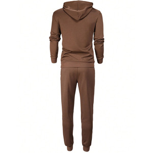 Ensemble sweat à capuche et jogging en molleton marron avec poignets côtelés et logo minimal, survêtement streetwear chaud pour les acheteurs de vêtements en gros OEM - Product Image 2