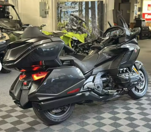 Motocicleta de Turismo Nueva de Alta Calidad 2025-2026, Gold Wing Tour DCT, Motor de 1833cc y 4 Tiempos - Product Image 6