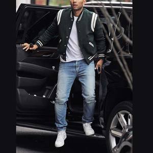 Veste universitaire personnalisée de qualité supérieure pour hommes Street Wear lettre motif coupe-vent fabricants de vêtements personnalisés - Product Image 3