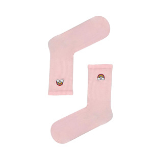 Chaussettes roses brodées avec motif arc-en-ciel Accessoire confortable pour femme - Product Image 1