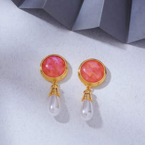Superbe collection de boucles d'oreilles en acier plaqué or anti-ternissement Western - Product Image 1
