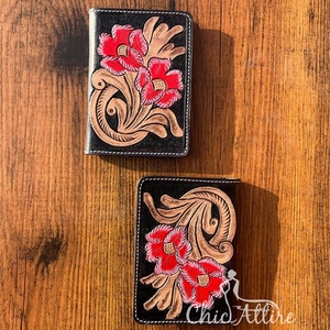 ที่ใส่หนังสือเดินทางหนังดีไซน์ใหม่อุปกรณ์เดินทางอเนกประสงค์แกะสลักด้วยมือสไตล์ตะวันตก - Product Image 1