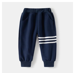 Ensemble de survêtements 2 pièces pour enfants de 2 à 7 ans Vêtements d'hiver et d'automne pour garçons Vêtements de survêtement personnalisés pour enfants - Product Image 4