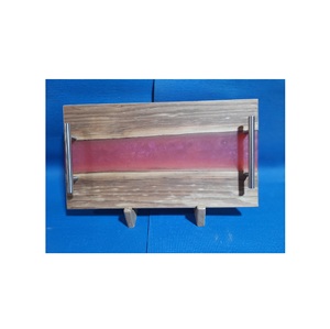Bandeja de resina de madera color rojo | Tabla de charcutería de epoxi de madera hecha a mano Bandeja moderna para servir queso - Product Image 6