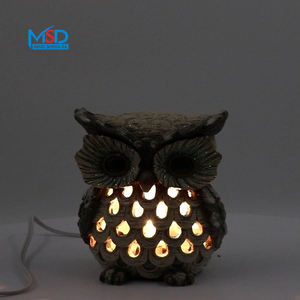 Figurine Burung Hantu Resin LED Langsung dari Pabrik, Dekorasi Burung Hantu LED, Ornamen Lampu Musim Dingin - Product Image 4