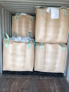 Produit agricole automobile TGU de haute qualité Urée prilled N46 Emballage de sac de revêtement sans revêtement à libération lente fabriqué au Vietnam - Product Image 2