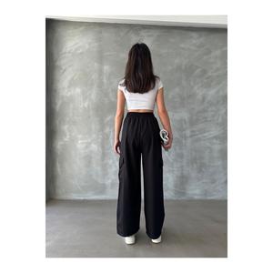 Pantaloni elastici in vita con tasca Cargo