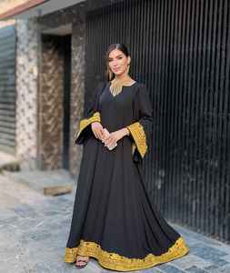 Meilleure qualité Afghan Kuchi robe personnalisée traditionnelle Banjara broderie dentelle tissu solide bouton naturel fermeture éclair en gros - Product Image 3