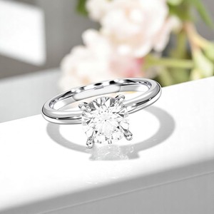 Anillo de Compromiso Solitario de Lujo con Diamante Cultivado en Laboratorio de 2.00 Ct, Corte Brillante, Engaste de 4 Puntas, Oro Sólido, Plata de Ley, Chapado en Oro - Product Image 1