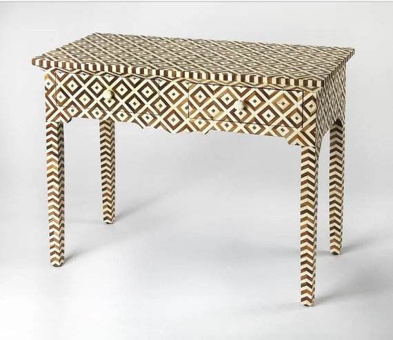 สีน้ำตาล