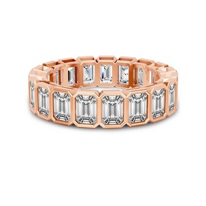 Bague Éternité à Sertissage Clos en Or Massif 14K, Diamant de Laboratoire Émeraude 2.00 Ct Tw, Couleur FG, Pureté VS, Coupe Étagée, Modèle Statement - Product Image 3