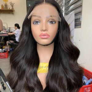 Vente en gros Perruque ondulée cheveux Remy vietnamiens Bouncy 100% cheveux humains du Vietnam Perruque à franges à bon prix - Product Image 1